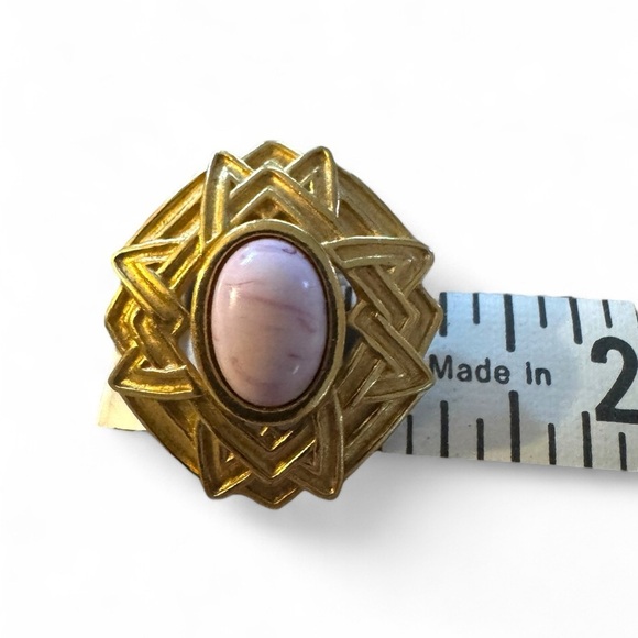 Vintage 80’s Monet Geometric Gold Pink Cabochon Clip-On Earrings - Picture 5 of 7